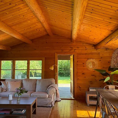 Charming Log In Feriehus