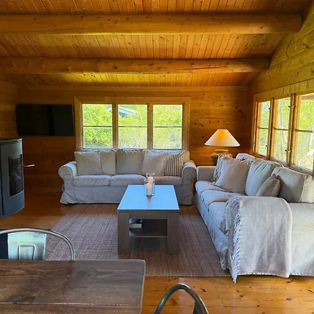 Charming Log In Feriehus